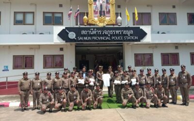 พล.ต.ต.ภิรมย์ สวนทอง ผบก.ภ.จว.ยโสธร มอบหมายให้ พ.ต.อ.อานุภาพ ผิวอ่อน รอง ผบก.ภ.จว.ยโสธร ร่วมกับ ผกก.สภ.ทรายมูลฯ ต้อนรับ พล.ต.ต.สายเพชร ศรีสังข์ รอง ผบช.ภ.3 ในโอกาสที่ท่านเดินทางไปตรวจเยี่ยม/แนะนำการปฏิบัติราชการ และมอบสิ่งของเพื่อเป็นขวัญกำลังใจแก่ข้าราชการตำรวจ