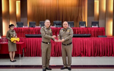 พ.ต.อ.อดิเทพ พิชาดุลย์ รอง ผบก.ภ.จว.ยโสธร รับมอบโล่ประกาศเกียรติคุณโครงการบ้านพักข้าราชการตำรวจน่าอยู่ ประจำปี 2568