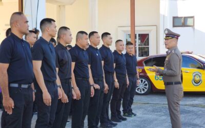 พ.ต.อ.สานิตย์ ไชยสถิตย์ รอง ผบก.ภ.จว.ยโสธร พร้อมด้วย พ.ต.ท.สมศักดิ์ ทองป้อง รอง ผกก.(สอบสวน) สภ.ทรายมูล ประชุมชี้แจง การปฏิบัติภารกิจเพื่อดูแล ประชาชน และการปล่อยขบวนรถนำพาประชาชนเดินทางไป เข้าเฝ้าฯ กราบบังคมพระบรมศพ สมเด็จพระนางเจ้าสิริกิติ์ พระบรมราชินีนาถ พระบรมราชชนนีพันปีหลวง โดยมี เจ้าหน้าที่ประกอบด้วย ข้าราชการตำรวจผู้ปฏิบัติหน้าที่ถวายความปลอดภัยในพื้นที่ (Local CAT) จำนวน 19 นาย