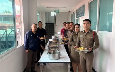 พล.ต.ต.ภิรมย์ สวนทอง ผบก.ภ.จว.ยโสธร ได้สนับสนุนโครงการอาหารกลางวันตำรวจภูธรจังหวัดยโสธร ในวันจันทร์ วันอังคาร วันพุธ และ วันพฤหัสบดี ให้กับข้าราชการตำรวจ